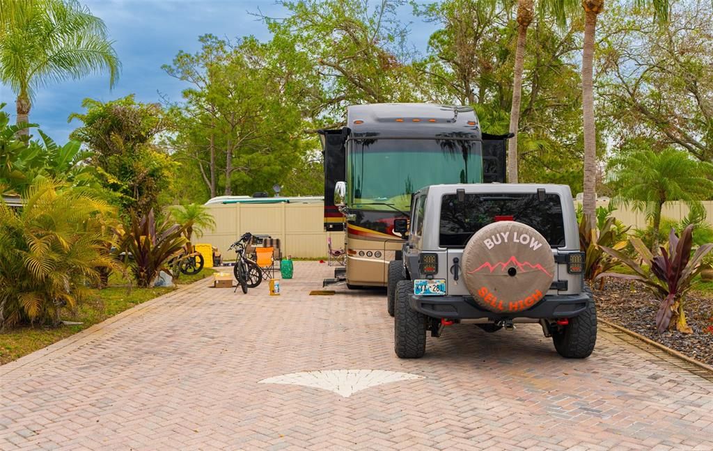 En Venta: $214,500 (0.09 acres)