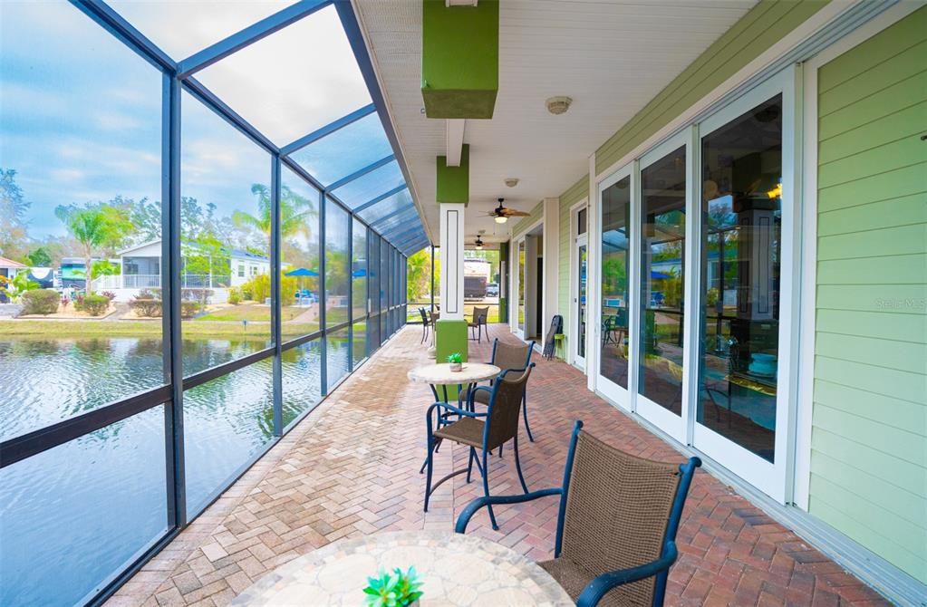 En Venta: $214,500 (0.09 acres)