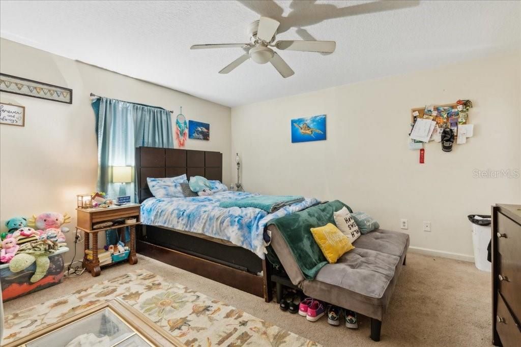 For Sale: $469,000 (6 beds, 0 baths, 2477 Square Feet)