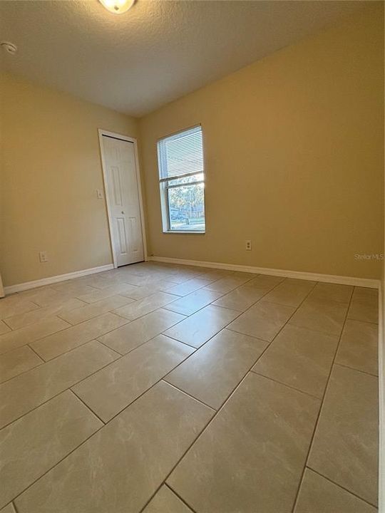 For Sale: $469,000 (6 beds, 0 baths, 2477 Square Feet)