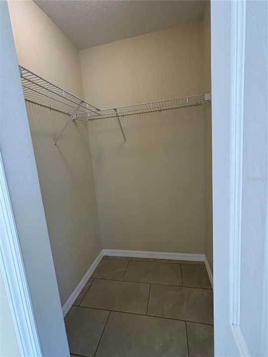 For Sale: $469,000 (6 beds, 0 baths, 2477 Square Feet)