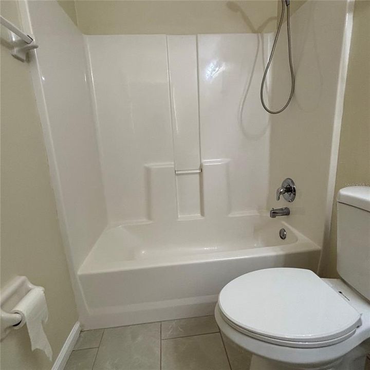 For Sale: $469,000 (6 beds, 0 baths, 2477 Square Feet)