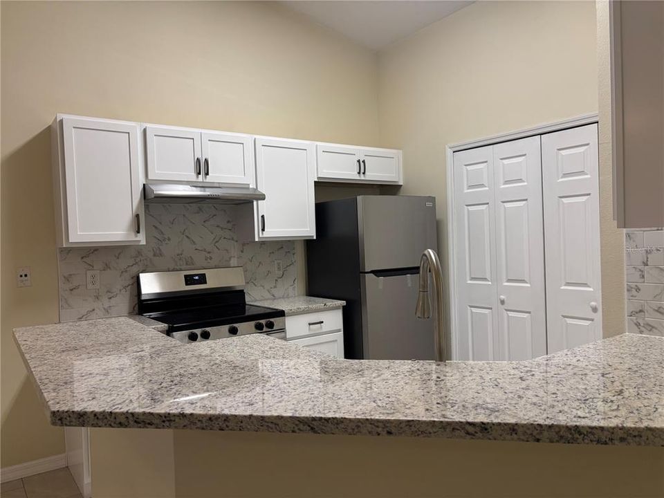 For Sale: $469,000 (6 beds, 0 baths, 2477 Square Feet)