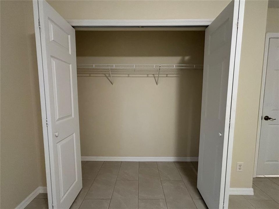 For Sale: $469,000 (6 beds, 0 baths, 2477 Square Feet)