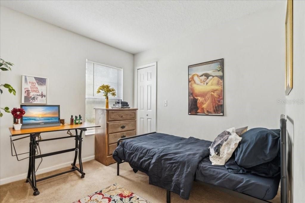 For Sale: $469,000 (6 beds, 0 baths, 2477 Square Feet)