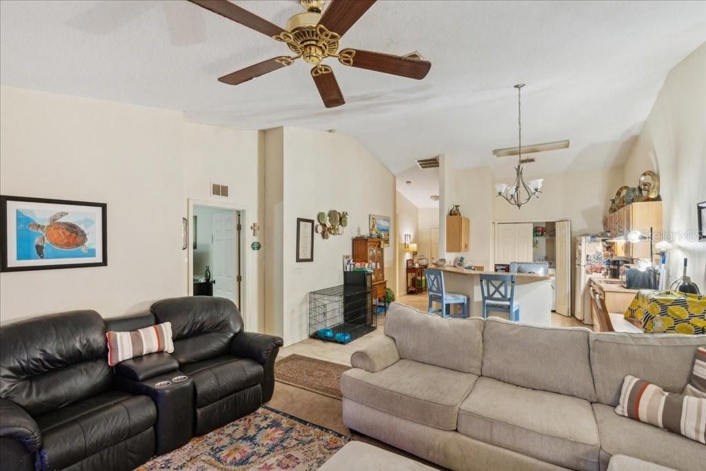 For Sale: $469,000 (6 beds, 0 baths, 2477 Square Feet)