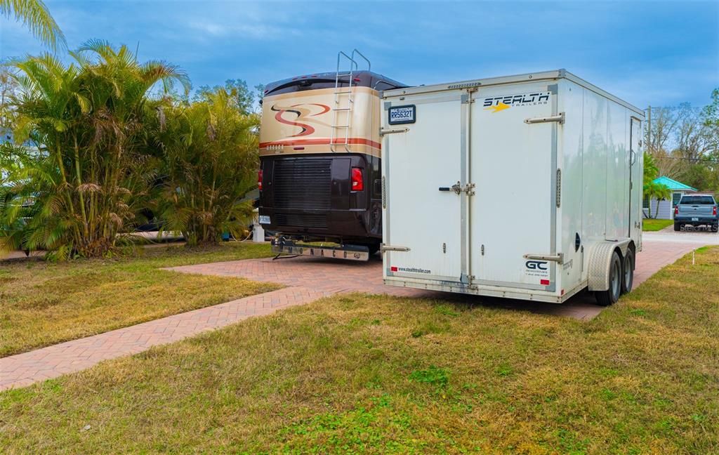 待售: $214,500 (0.08 acres)