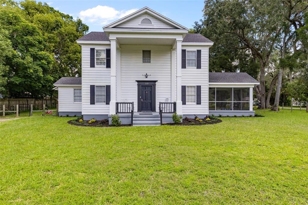 En Venta: $300,000 (4 camas, 3 baños, 2048 Pies cuadrados)