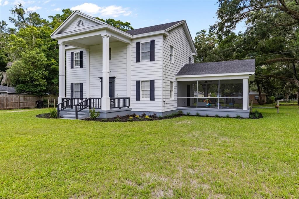 En Venta: $300,000 (4 camas, 3 baños, 2048 Pies cuadrados)