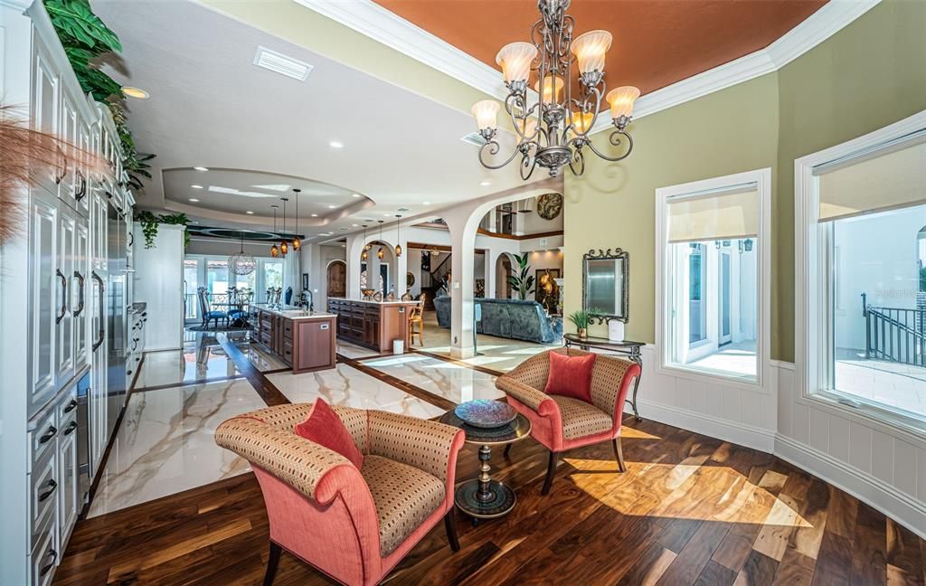 For Sale: $8,495,000 (5 beds, 5 baths, 6528 Square Feet)