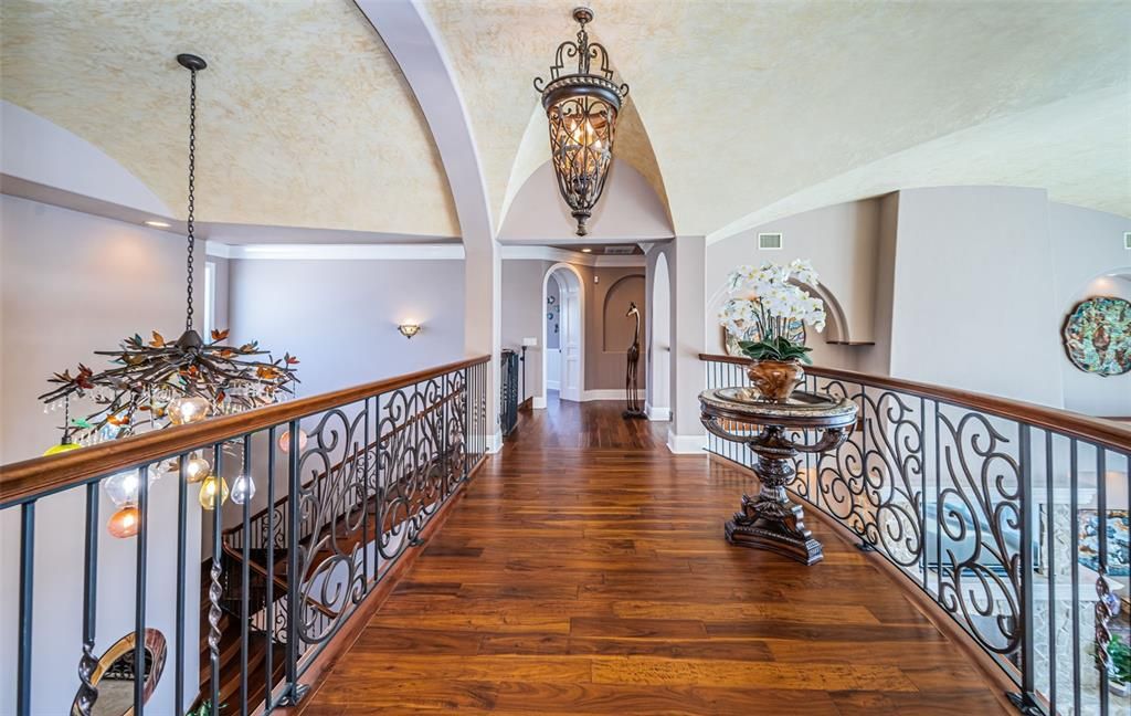 For Sale: $8,495,000 (5 beds, 5 baths, 6528 Square Feet)