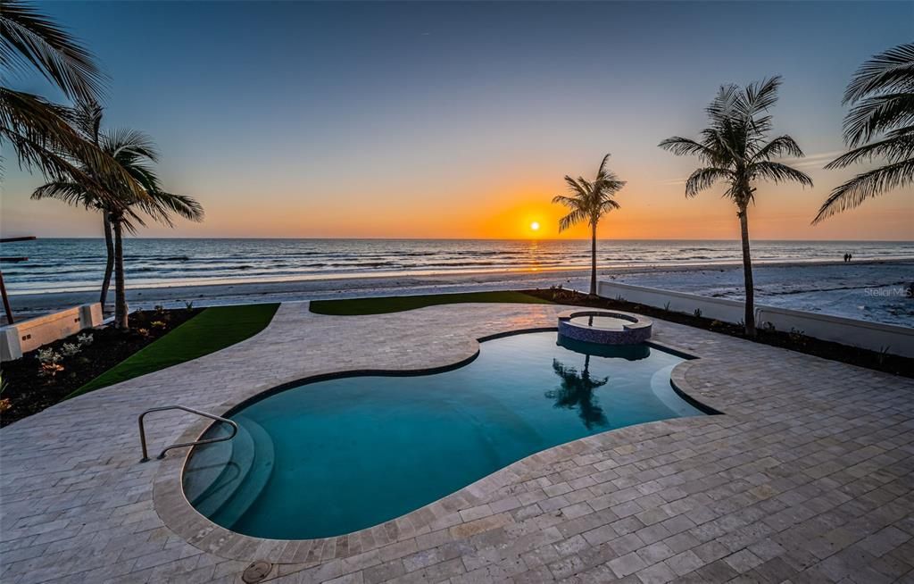 For Sale: $8,495,000 (5 beds, 5 baths, 6528 Square Feet)