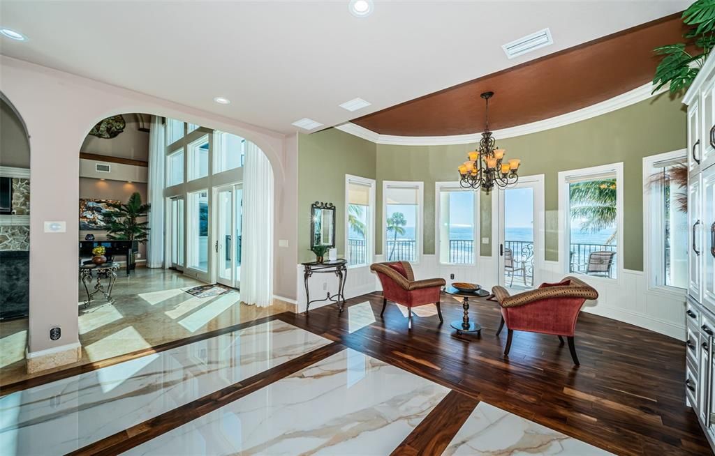 For Sale: $8,495,000 (5 beds, 5 baths, 6528 Square Feet)