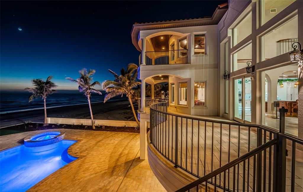 For Sale: $8,495,000 (5 beds, 5 baths, 6528 Square Feet)