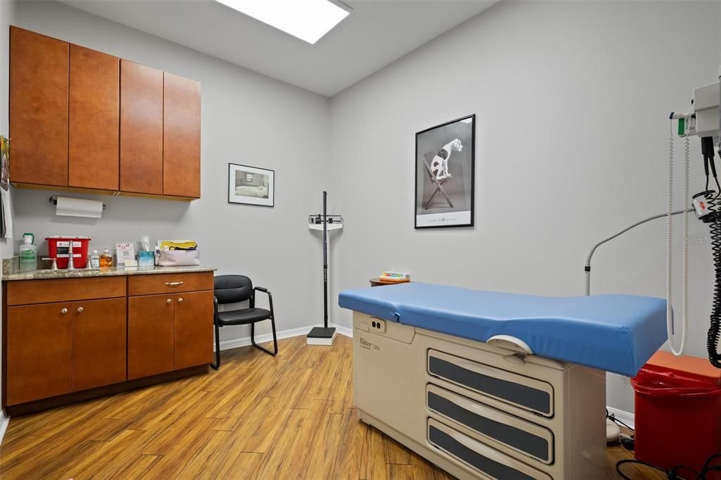 For Sale: $3,900,000 (0 beds, 0 baths, 3000 Square Feet)