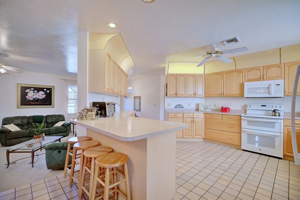 待售: $655,000 (4 贝兹, 3 浴室, 3364 平方英尺)