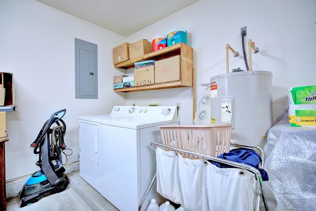 待售: $655,000 (4 贝兹, 3 浴室, 3364 平方英尺)