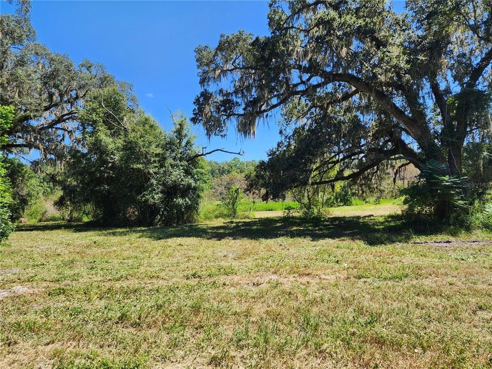 En Venta: $795,000 (25.04 acres)