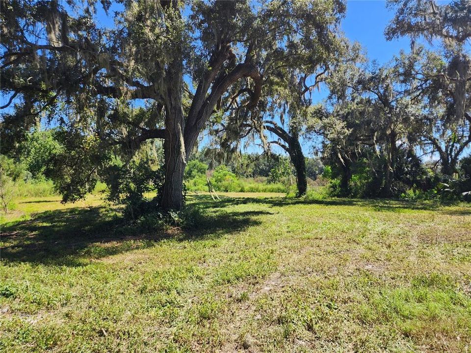 En Venta: $795,000 (25.04 acres)