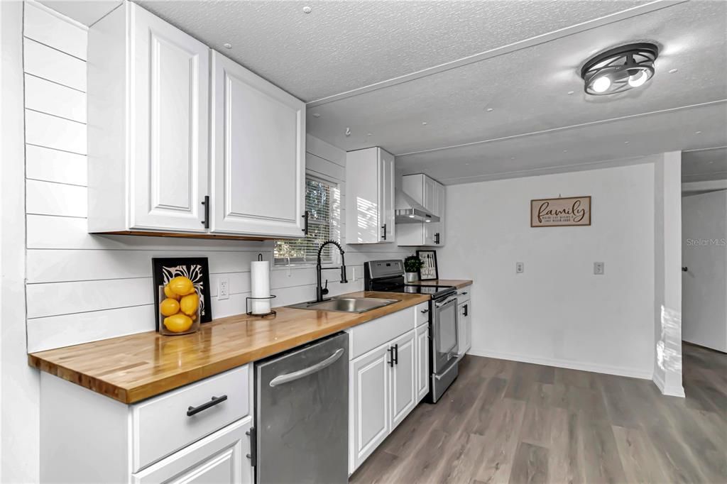 待售: $148,500 (3 贝兹, 2 浴室, 960 平方英尺)