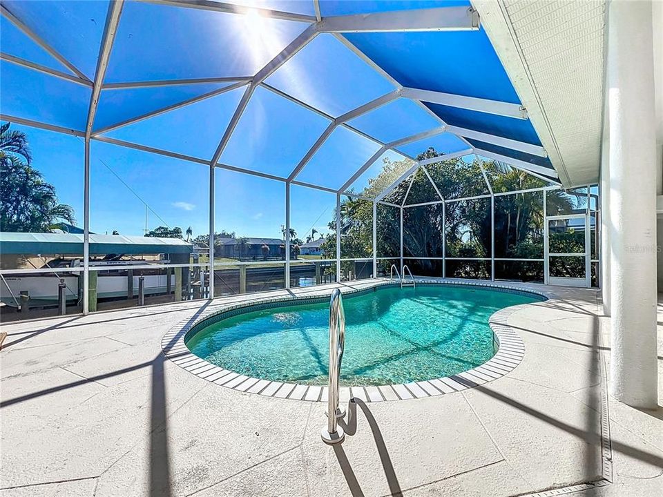 For Sale: $775,000 (4 beds, 2 baths, 3101 Square Feet)