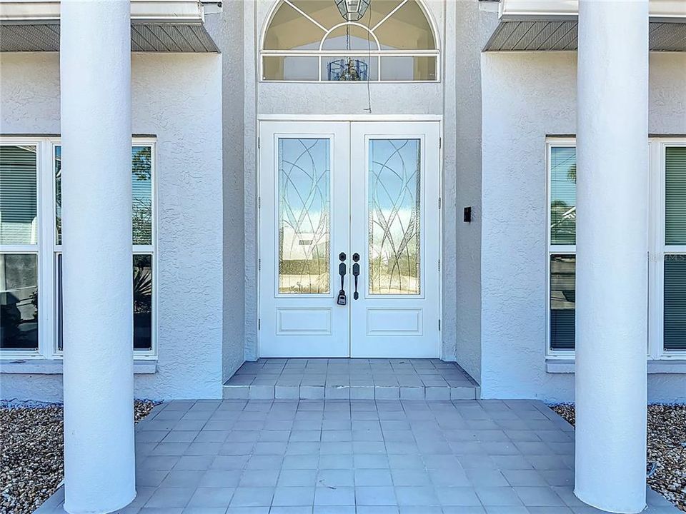 For Sale: $775,000 (4 beds, 2 baths, 3101 Square Feet)