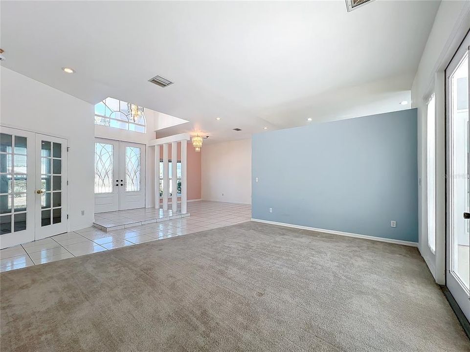 For Sale: $775,000 (4 beds, 2 baths, 3101 Square Feet)