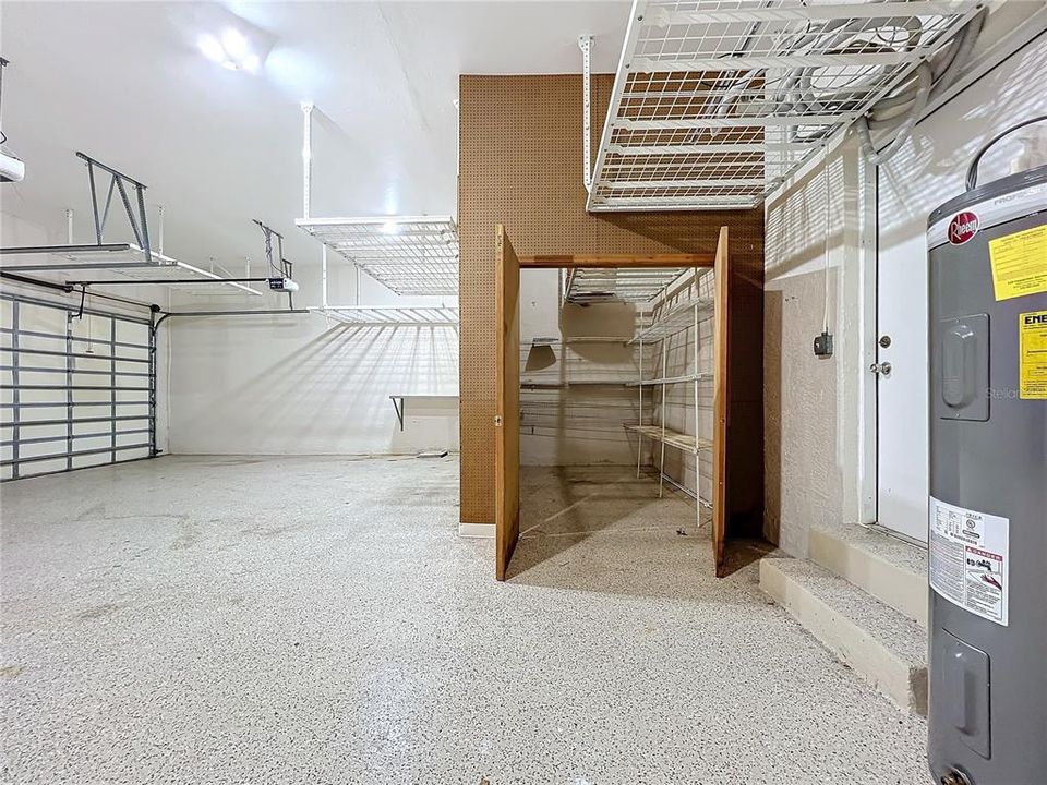 For Sale: $775,000 (4 beds, 2 baths, 3101 Square Feet)