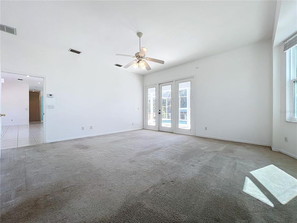 For Sale: $775,000 (4 beds, 2 baths, 3101 Square Feet)