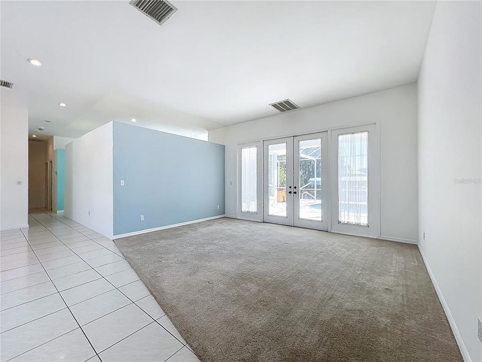 For Sale: $775,000 (4 beds, 2 baths, 3101 Square Feet)