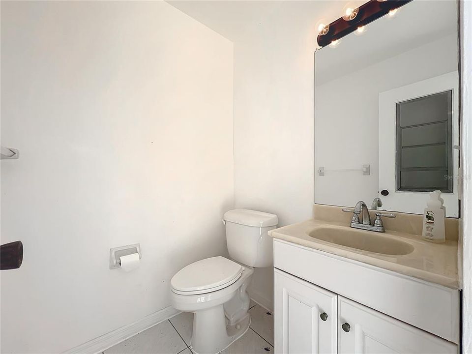 For Sale: $775,000 (4 beds, 2 baths, 3101 Square Feet)