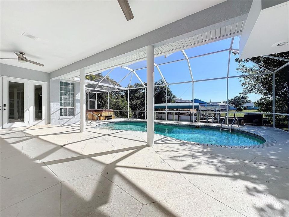 For Sale: $775,000 (4 beds, 2 baths, 3101 Square Feet)