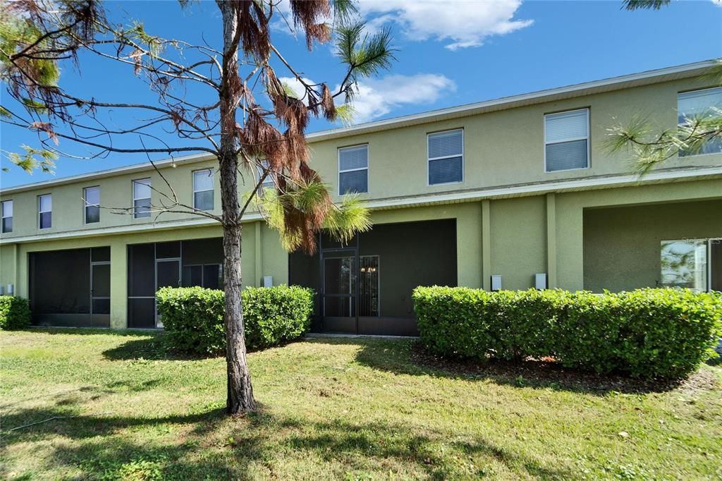 Active With Contract: $234,999 (2 beds, 2 baths, 1462 Square Feet)