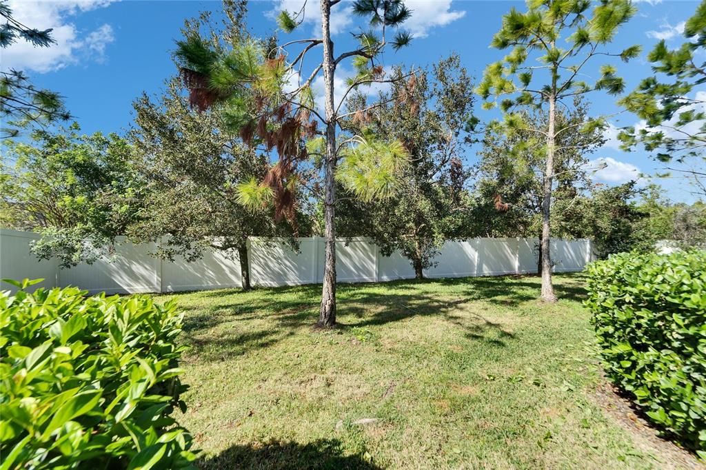 Active With Contract: $234,999 (2 beds, 2 baths, 1462 Square Feet)