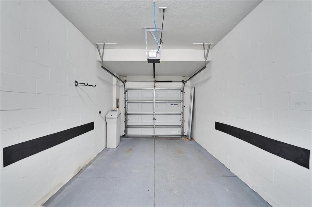 Active With Contract: $234,999 (2 beds, 2 baths, 1462 Square Feet)