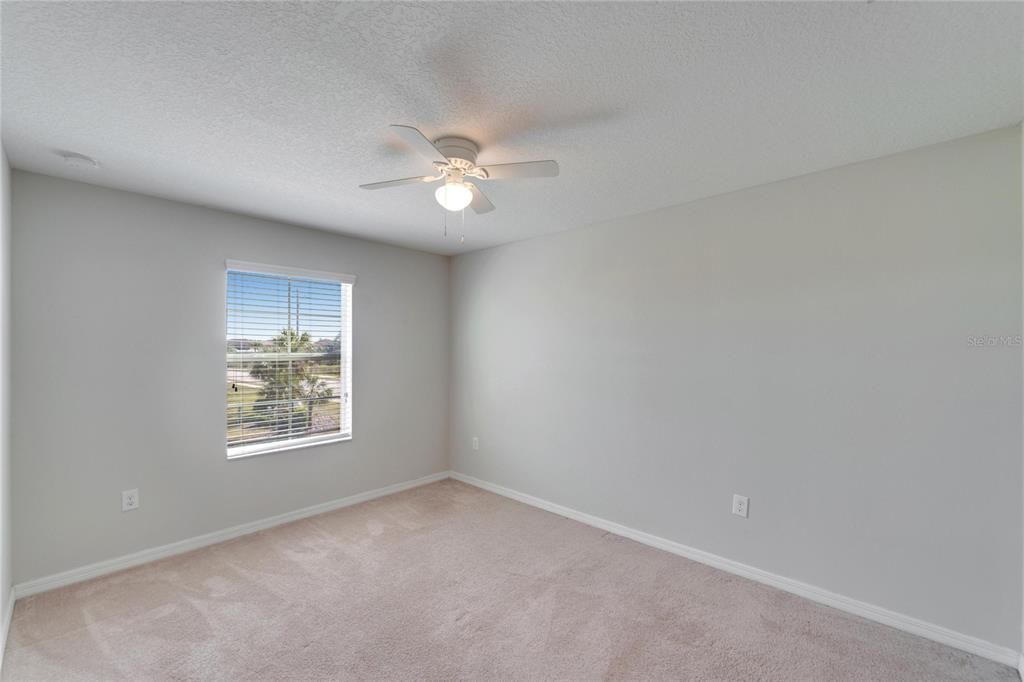 Active With Contract: $234,999 (2 beds, 2 baths, 1462 Square Feet)