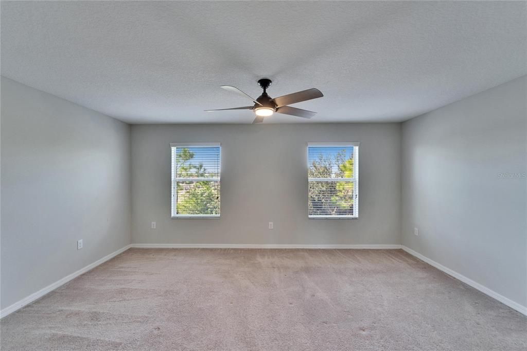 Active With Contract: $234,999 (2 beds, 2 baths, 1462 Square Feet)