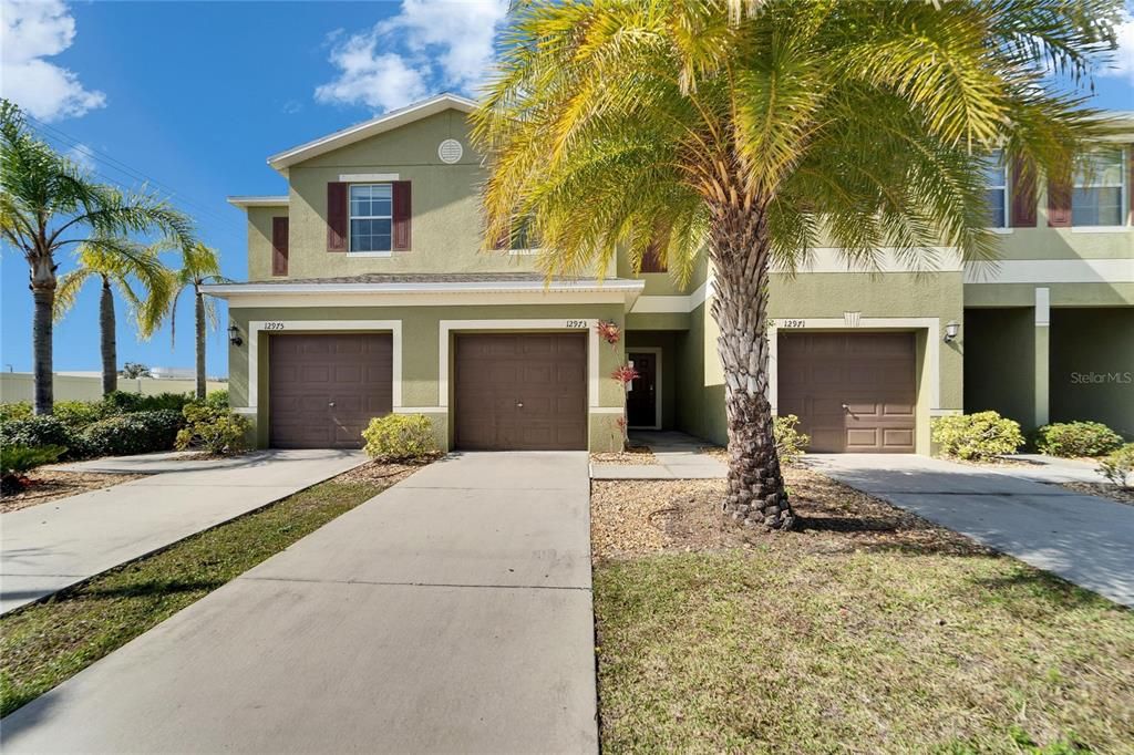 Active With Contract: $234,999 (2 beds, 2 baths, 1462 Square Feet)