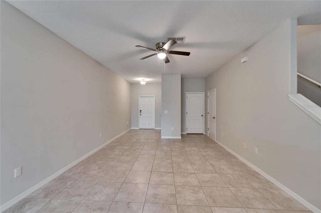 Active With Contract: $234,999 (2 beds, 2 baths, 1462 Square Feet)