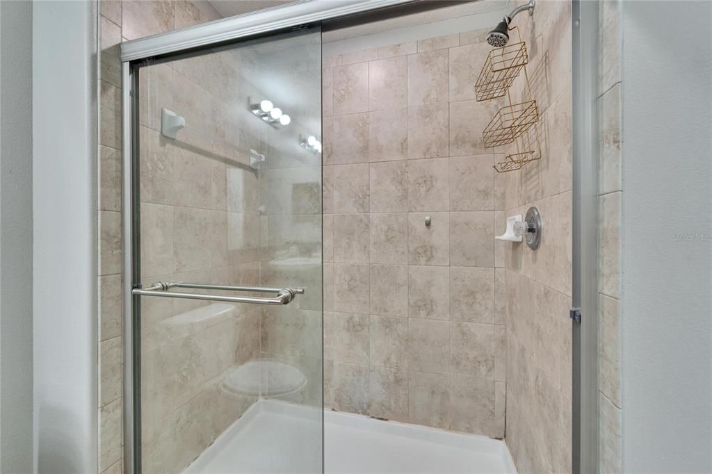 Active With Contract: $234,999 (2 beds, 2 baths, 1462 Square Feet)