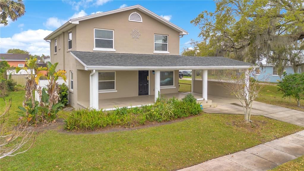 Activo con contrato: $399,000 (4 camas, 2 baños, 1664 Pies cuadrados)