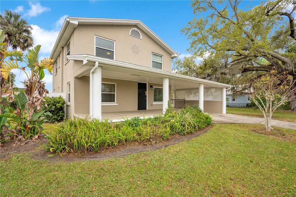 Activo con contrato: $399,000 (4 camas, 2 baños, 1664 Pies cuadrados)