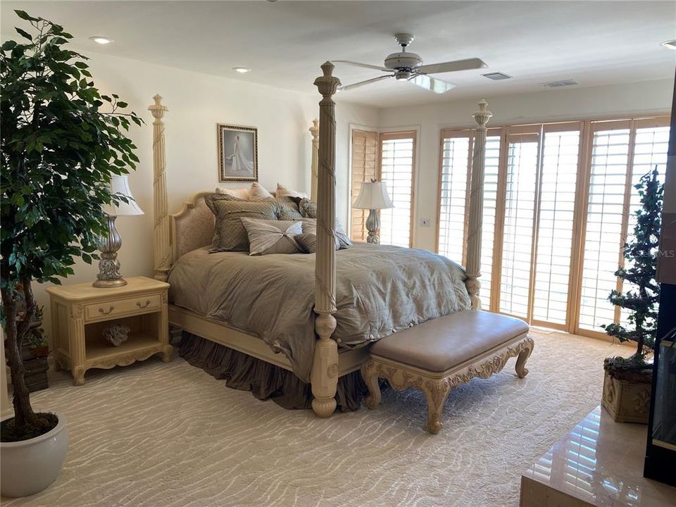 En Venta: $4,900,000 (4 camas, 4 baños, 4728 Pies cuadrados)