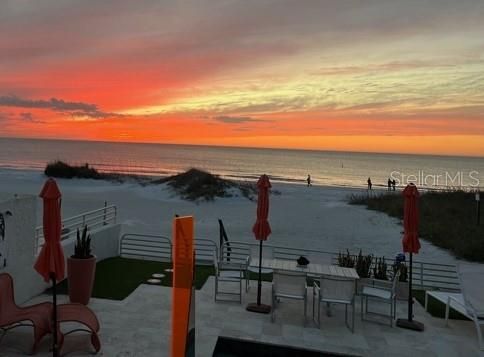 En Venta: $4,900,000 (4 camas, 4 baños, 4728 Pies cuadrados)