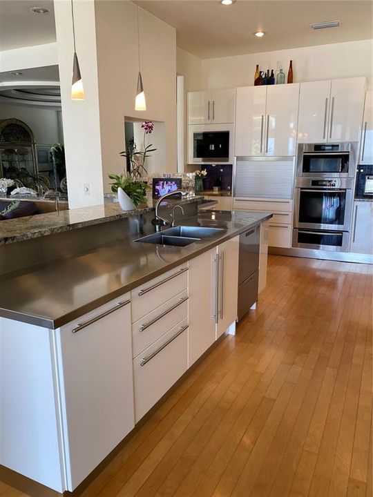 En Venta: $4,900,000 (4 camas, 4 baños, 4728 Pies cuadrados)