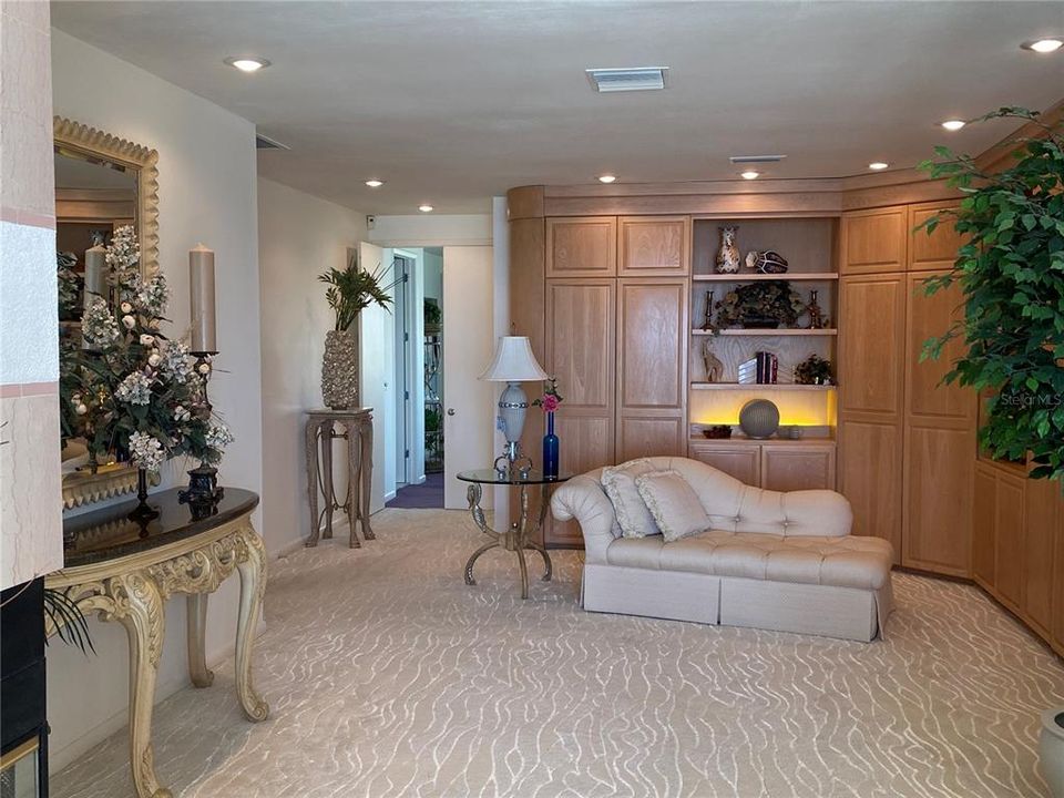 En Venta: $4,900,000 (4 camas, 4 baños, 4728 Pies cuadrados)