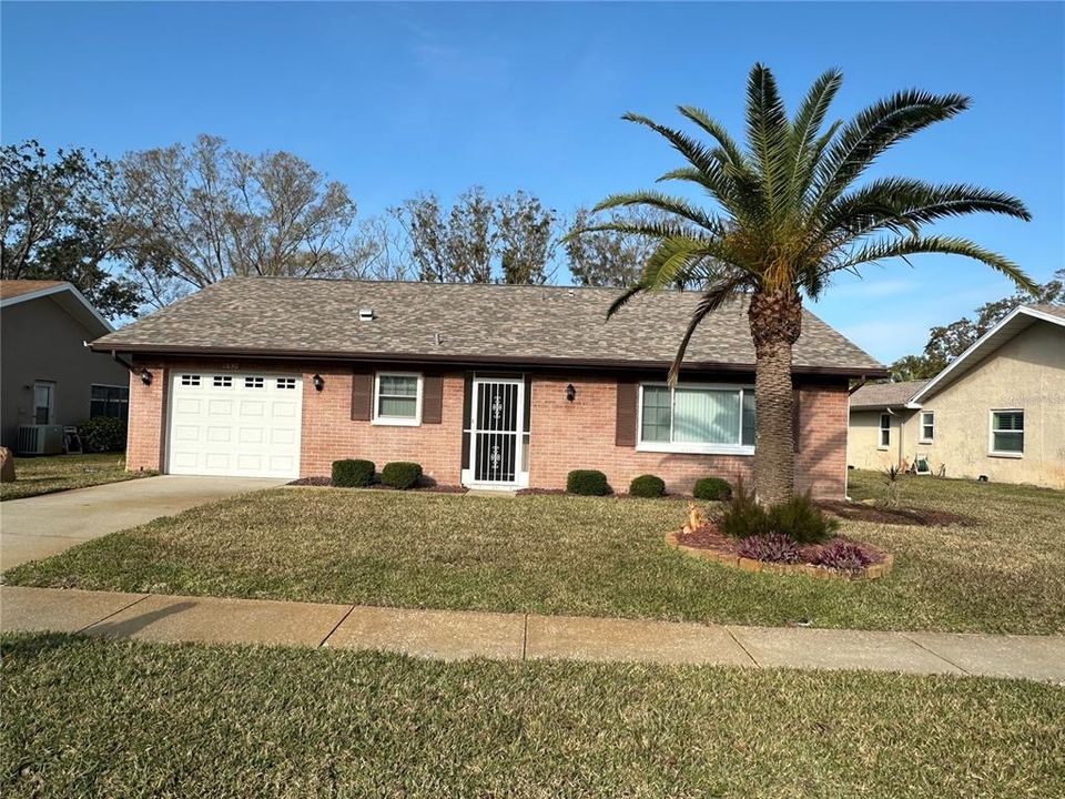 Recently Sold: $360,000 (2 beds, 2 baths, 1317 Square Feet)