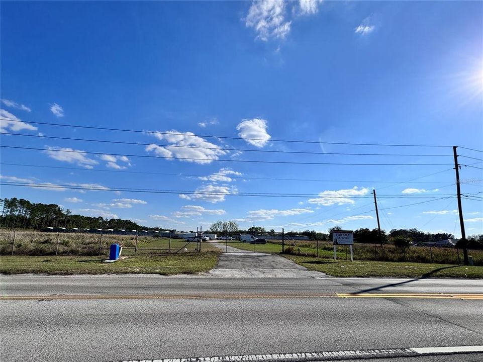 Active With Contract: $1,995,000 (9.55 acres)