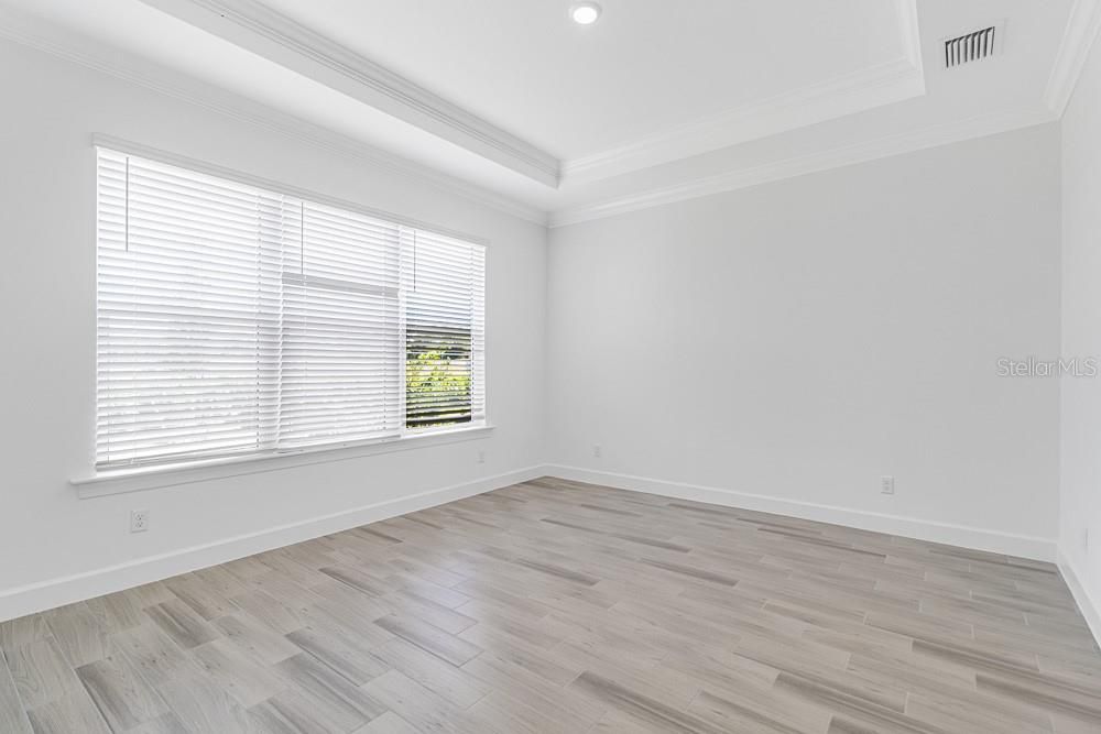 Activo con contrato: $383,645 (2 camas, 2 baños, 1723 Pies cuadrados)