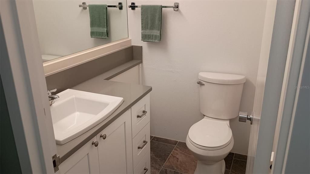 For Sale: $208,000 (2 beds, 1 baths, 1283 Square Feet)